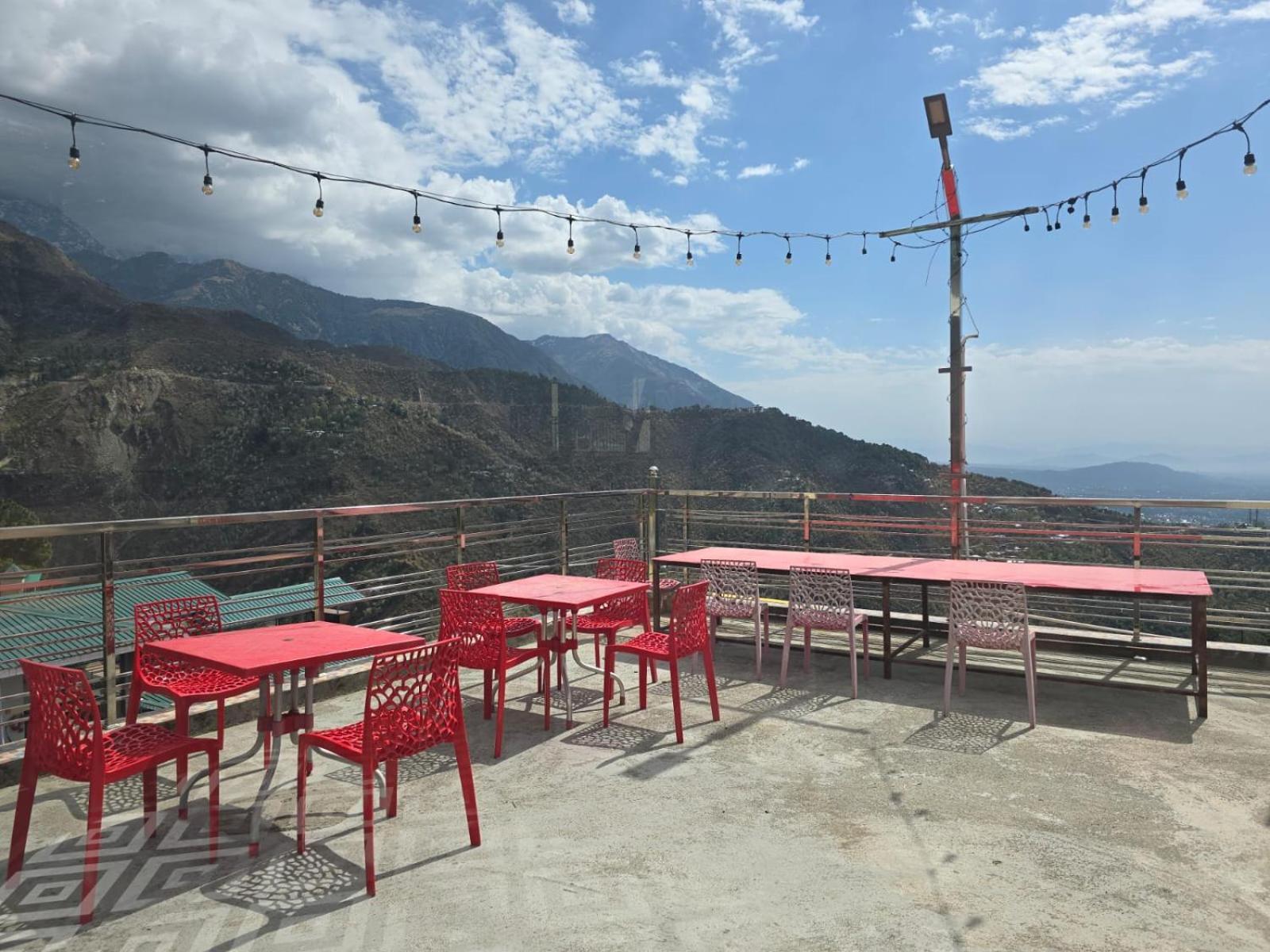 Hotel Starwud Kotagge McLeod Ganj Buitenkant foto